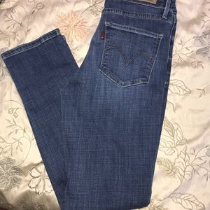 LEVI JEANS
